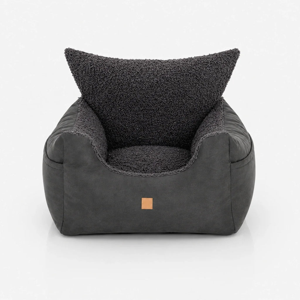 Seggiolino auto per cani in morbida ecopelliccia con imbottitura in memory foam