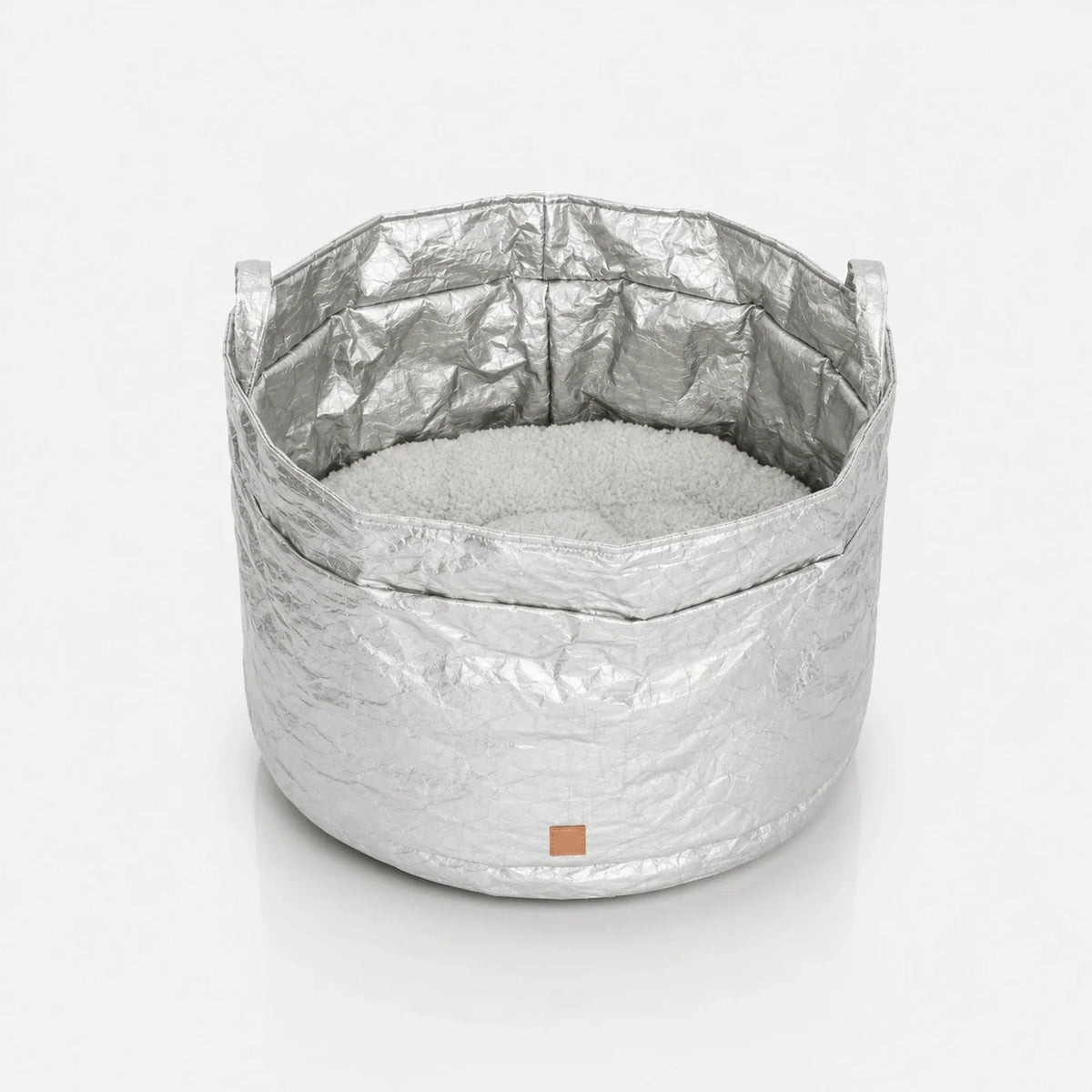 Panier rond argenté pour chien avec doublure douce et poignées latérales